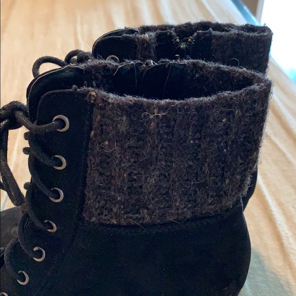 Black wedged heel ankle boots! - Picture 3 of 5